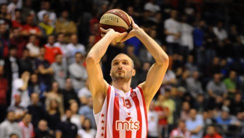 EFES ODLAŽE DOLAZAK SIMONOVIĆA: Košarkaš Zvezde kasni na okuljanje orlova EFES ODLAŽE DOLAZAK SIMONOVIĆA: Košarkaš Zvezde kasni na okuljanje orlova