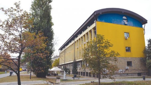 ЗАВРШЕН ПРВИ УПИСНИ КРУГ: Сви би хтели у инжењере ЗАВРШЕН ПРВИ УПИСНИ КРУГ: Сви би хтели у инжењере