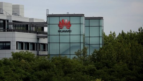 NAKON OPTUŽBE SAD: Francuska obustavlja licence za „Huavej“ 5G opremu NAKON OPTUŽBE SAD: Francuska obustavlja licence za „Huavej“ 5G opremu