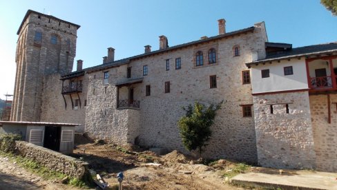 PODVIG IZ HILANDARA: Krenula ubedljivo najduža litija za odbranu svetinja u Crnoj Gori PODVIG IZ HILANDARA: Krenula ubedljivo najduža litija za odbranu svetinja u Crnoj Gori