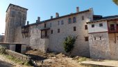 PODVIG IZ HILANDARA: Krenula ubedljivo najduža litija za odbranu svetinja u Crnoj Gori PODVIG IZ HILANDARA: Krenula ubedljivo najduža litija za odbranu svetinja u Crnoj Gori