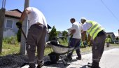 НОВА ФЕКАЛНА МРЕЖА: Постављају одводне цеви за четири београдска насеља (ФОТО) НОВА ФЕКАЛНА МРЕЖА: Постављају одводне цеви за четири београдска насеља (ФОТО)