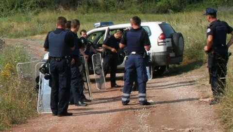 АЛБАНАЦ УПУЦАО СРБИНА У ГРАЧАНИЦИ: Са повредама примљен у болницу, за починиоцем се и даље трага