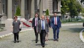 PASTOR NAKON KONSULTACIJA: Nastavak saradnje, SVM će biti deo vladajuće većine PASTOR NAKON KONSULTACIJA: Nastavak saradnje, SVM će biti deo vladajuće većine