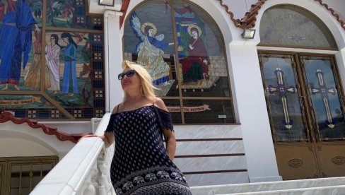 РОДИТЕЉИ СУ МЕ ОСТАВИЛИ У ШУМИ: Потресна исповест Гоце Лазаревић - Имала сам сурово детињство, а развод од Захара ме је дотукао РОДИТЕЉИ СУ МЕ ОСТАВИЛИ У ШУМИ: Потресна исповест Гоце Лазаревић - Имала сам сурово детињство, а развод од Захара ме је дотукао