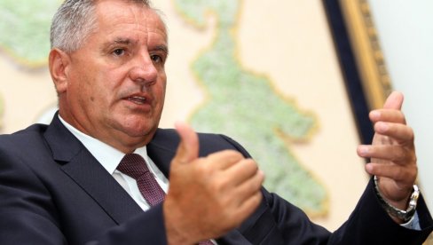 STIGLI REZULTATI TESTA: Premijer RS pozitivan na koronu STIGLI REZULTATI TESTA: Premijer RS pozitivan na koronu