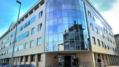 KOMANDIR U PROGONU SVEŠTENSTVA!? Članovi SPC ogorčeni ponašanjem čelnika policije KOMANDIR U PROGONU SVEŠTENSTVA!? Članovi SPC ogorčeni ponašanjem čelnika policije