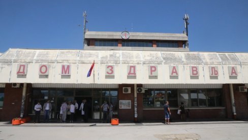 RASTE BROJ INFICIRANIH U PROKUPLJU: Za 24 časa virus korona potvrđen kod još 18 pacijenata RASTE BROJ INFICIRANIH U PROKUPLJU: Za 24 časa virus korona potvrđen kod još 18 pacijenata