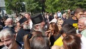 ОДЛОЖЕНО РОЧИШТЕ: Владика Јоаникије и свештеници пред судом поново у септембру (ВИДЕО) ОДЛОЖЕНО РОЧИШТЕ: Владика Јоаникије и свештеници пред судом поново у септембру (ВИДЕО)