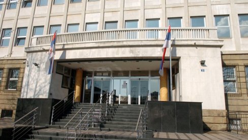 NA SASLUŠANJU U TUŽILAŠTVU: Osumnjičeni policajci-saradnici Velje Nevolje pred tužiocem NA SASLUŠANJU U TUŽILAŠTVU: Osumnjičeni policajci-saradnici Velje Nevolje pred tužiocem