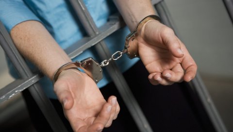 ОДРЕЂЕН ПРИТВОР ОСУМЊИЧЕНОМ ЗА УБИСТВО СВИРАЧА: Жарко на смрт претукао Блекија у новосадској Косовској улици ОДРЕЂЕН ПРИТВОР ОСУМЊИЧЕНОМ ЗА УБИСТВО СВИРАЧА: Жарко на смрт претукао Блекија у новосадској Косовској улици