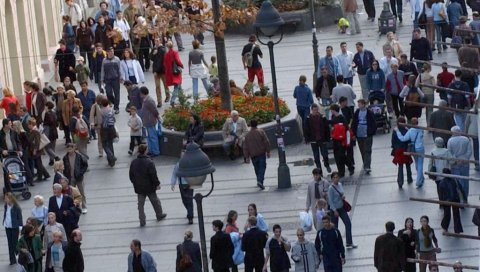 ЦРНО НА БЕЛО: Проценат Срба задовољних животом у Србији се удвостручио за 12 година (ФОТО)