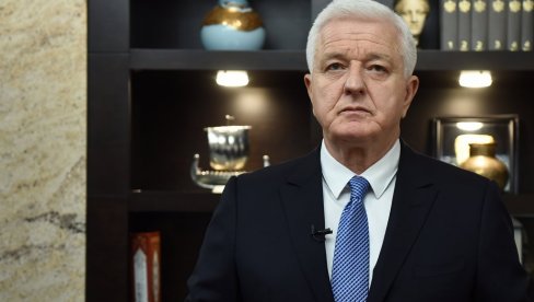 POISTOVETIO SVETOSAVLJE SA FAŠIZMOM! Skandalozan autorski tekst crnogorskog premijera Duška Markovića „Pobjedi“ POISTOVETIO SVETOSAVLJE SA FAŠIZMOM! Skandalozan autorski tekst crnogorskog premijera Duška Markovića „Pobjedi“