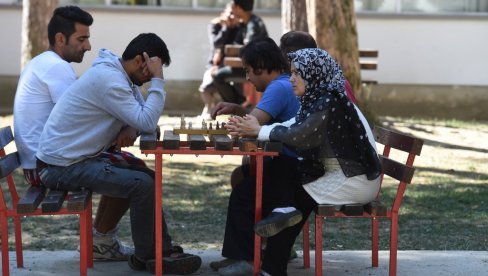 OTKRIVAMO: Da li među migrantima u Srbiji ima korone? OTKRIVAMO: Da li među migrantima u Srbiji ima korone?