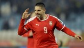 PONOVO MITROVIĆ: Sjajni napadač glavom zakucao loptu u mrežu Irske (VIDEO) PONOVO MITROVIĆ: Sjajni napadač glavom zakucao loptu u mrežu Irske (VIDEO)