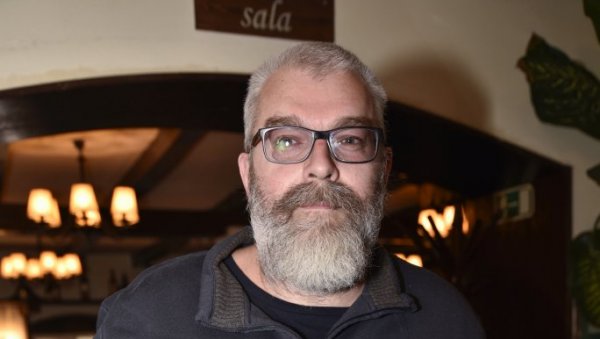 СЕНТИМЕНТАЛНЕ ПРИЧЕ О 20. ВЕКУ: Вуле Журић писао о Бори Станковићу, Лаву Троцком, Ивану Горану Ковачићу, Кристи Ђорђевић, браћи Стојановић, СЕНТИМЕНТАЛНЕ ПРИЧЕ О 20. ВЕКУ: Вуле Журић писао о Бори Станковићу, Лаву Троцком, Ивану Горану Ковачићу, Кристи Ђорђевић, браћи Стојановић,