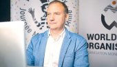 ПАНТОМИМОМ ПРОТИВ КОРОНЕ: Марко Стојановић о сарадњи са Шангајем и пантомими ПАНТОМИМОМ ПРОТИВ КОРОНЕ: Марко Стојановић о сарадњи са Шангајем и пантомими