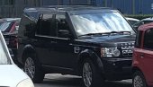 ЧЕДА ИЗАЗВАО И УДЕС: Лидер ЛДП аутомобилом ударио у “пунто”, повређена девојка (ФОТО) ЧЕДА ИЗАЗВАО И УДЕС: Лидер ЛДП аутомобилом ударио у “пунто”, повређена девојка (ФОТО)