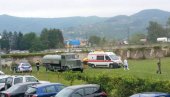 NESREĆA KOD IVANJICE: Kamion udario dečaka (7), čeka se helikopter da ga preveze na VMA NESREĆA KOD IVANJICE: Kamion udario dečaka (7), čeka se helikopter da ga preveze na VMA