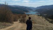 СЕЛО НА СТАРОЈ ПЛАНИНИ СЕ НАДА ПРЕОБРАЖАЈУ: Главни адути Завојско језеро и здрава храна СЕЛО НА СТАРОЈ ПЛАНИНИ СЕ НАДА ПРЕОБРАЖАЈУ: Главни адути Завојско језеро и здрава храна