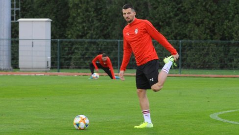 VELIKI TRANSFER U REGIONU: Nekadašnji fudbaler Crvene zvezde ima novi klub