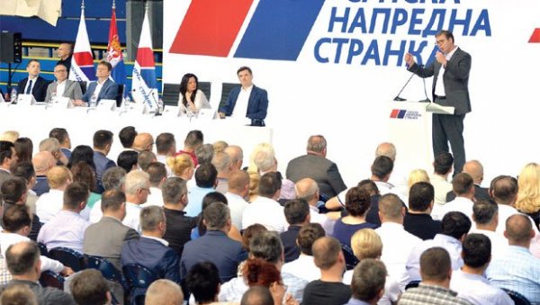 ВРХ СНС НЕЋЕ СПС У ВЛАДИ: Против Стефановић, Михајловићева, Ђукановић, Маловићева, Глишић ВРХ СНС НЕЋЕ СПС У ВЛАДИ: Против Стефановић, Михајловићева, Ђукановић, Маловићева, Глишић