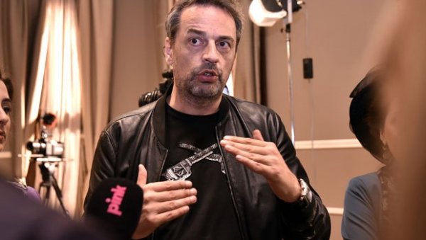 ЕПИЛОГ ДРАМЕ НА ХВАРУ: Ко је претукао познатог српског редитеља ЕПИЛОГ ДРАМЕ НА ХВАРУ: Ко је претукао познатог српског редитеља