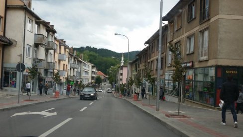 VLAST PRAVI PROBLEM U PLJEVLJIMA: Ugostitelji traže pod hitno da im se dozvoli rad VLAST PRAVI PROBLEM U PLJEVLJIMA: Ugostitelji traže pod hitno da im se dozvoli rad