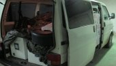 КРИЈУМЧАРИ У СТАЛНОМ ПАДУ: Огромна заплена цигарета у РС и БиХ КРИЈУМЧАРИ У СТАЛНОМ ПАДУ: Огромна заплена цигарета у РС и БиХ