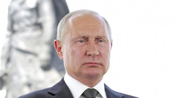 ШТА СЕ ДЕШАВА? Песков открио - Путин још није добио другу дозу вакцине против короне ШТА СЕ ДЕШАВА? Песков открио - Путин још није добио другу дозу вакцине против короне