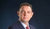 МИНИСТАР ВУЛИН: Србе штити само јака српска држава, све остало су лажи МИНИСТАР ВУЛИН: Србе штити само јака српска држава, све остало су лажи