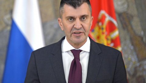 ЂОРЂЕВИЋ О СИРОМАШТВУ: Увођење социјалне карте смањиће број угрожених ЂОРЂЕВИЋ О СИРОМАШТВУ: Увођење социјалне карте смањиће број угрожених