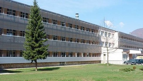 KORONA SE VRAĆA? U Crnoj Gori u julu 629 novih slučajeva KORONA SE VRAĆA? U Crnoj Gori u julu 629 novih slučajeva