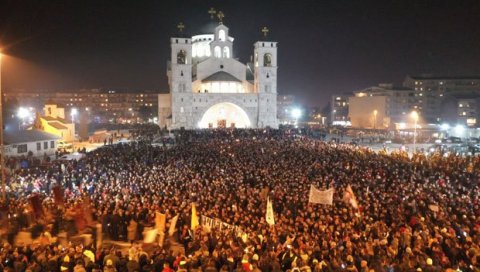 РЕЖИМ У ПОДГОРИЦИ ТРАЖИ: СПЦ да се после ОСАМ ВЕКОВА региструје, јеховини сведоци не морају РЕЖИМ У ПОДГОРИЦИ ТРАЖИ: СПЦ да се после ОСАМ ВЕКОВА региструје, јеховини сведоци не морају