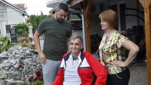 NA RESPIRATORU 34 DANA, SMRŠAO 38 KILOGRAMA: Ispovest Gorana Stevanovića koji je zbog kovida 19 u bolnici proveo dva i po meseca NA RESPIRATORU 34 DANA, SMRŠAO 38 KILOGRAMA: Ispovest Gorana Stevanovića koji je zbog kovida 19 u bolnici proveo dva i po meseca