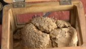 ПРИЧА СТАРА ВИШЕ ОД ЈЕДНОГ ВЕКА: Овај чудесни хлеб је отхранио српског војника ПРИЧА СТАРА ВИШЕ ОД ЈЕДНОГ ВЕКА: Овај чудесни хлеб је отхранио српског војника