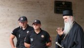 ИСТРАГА О ШИКАНИРАЊУ АМФИЛОХИЈА: Питање министру полиције у Скупштини Црне Горе ИСТРАГА О ШИКАНИРАЊУ АМФИЛОХИЈА: Питање министру полиције у Скупштини Црне Горе