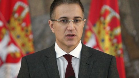 STEFANOVIĆ: Bezbednost svakog deteta u Srbiji je naš prioritet (VIDEO) STEFANOVIĆ: Bezbednost svakog deteta u Srbiji je naš prioritet (VIDEO)