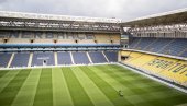 LOKALNI DERBI U ISTANBULU: Kanarinci kljucaju apače