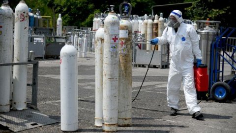 НОВОСТИ У ФАБРИЦИ КИСЕОНИКА: Тихи хероји дан и ноћ производе гас за спас НОВОСТИ У ФАБРИЦИ КИСЕОНИКА: Тихи хероји дан и ноћ производе гас за спас