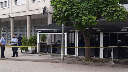 SLAVIO ROĐENJE SINA PA UBIJEN: Upucan vlasnik kafića „Koloseum“ u Modriči SLAVIO ROĐENJE SINA PA UBIJEN: Upucan vlasnik kafića „Koloseum“ u Modriči