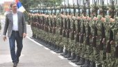 ВУЧИЋ У СРЕМСКОЈ МИТРОВИЦИ: Своји на своме, улажемо највише досад у одбрамбену индустрију (ФОТО) ВУЧИЋ У СРЕМСКОЈ МИТРОВИЦИ: Своји на своме, улажемо највише досад у одбрамбену индустрију (ФОТО)