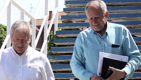 ПОСЛЕ ПЕТКА КОРОНА ОДНЕЛА И МИЛЕНЦЕТА: Дирљив опроштај од романтичног шмекера са Карабурме ПОСЛЕ ПЕТКА КОРОНА ОДНЕЛА И МИЛЕНЦЕТА: Дирљив опроштај од романтичног шмекера са Карабурме