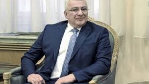 РЕЖИМ ПОДМЕЋЕ ЛАЖНЕ ВЕСТИ: Демократски фронт демантовао гласине да је Андрија Мандић заражен короном РЕЖИМ ПОДМЕЋЕ ЛАЖНЕ ВЕСТИ: Демократски фронт демантовао гласине да је Андрија Мандић заражен короном