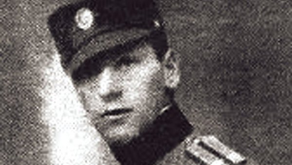 НАЈВЕЋИ СРПСКИ ШПИЈУНИ (7): Како је пуковник Ваухник, аташе југословенске краљевске војске, доводио Хитлера до лудила НАЈВЕЋИ СРПСКИ ШПИЈУНИ (7): Како је пуковник Ваухник, аташе југословенске краљевске војске, доводио Хитлера до лудила