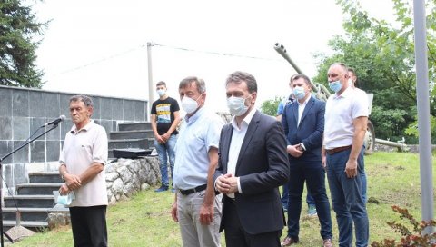 СРБИ ЗАКЛЕТИ АНТИФАШИСТИ: Обележена 79 годишњица од дизања устанка против фашизма у БиХ СРБИ ЗАКЛЕТИ АНТИФАШИСТИ: Обележена 79 годишњица од дизања устанка против фашизма у БиХ