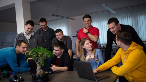ДИГИТАЛНИ НОТАР КУЦА НА ВРАТА: У Научно-технолошком парку у Нишу развијају нову платформу ДИГИТАЛНИ НОТАР КУЦА НА ВРАТА: У Научно-технолошком парку у Нишу развијају нову платформу