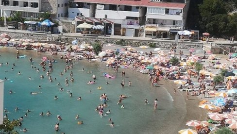 CENE U NEUMU: Evo koliko će vas koštati smeštaj, ležaljke i piće - SRBI OVDE MOGU BEZ PCR TESTA (FOTO) CENE U NEUMU: Evo koliko će vas koštati smeštaj, ležaljke i piće - SRBI OVDE MOGU BEZ PCR TESTA (FOTO)