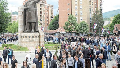 БЕОГРАД ИМА ОДГОВОР НА ПРОВОКАЦИЈУ ПРИШТИНЕ: Још три државе разматрају повлачење признања Косова БЕОГРАД ИМА ОДГОВОР НА ПРОВОКАЦИЈУ ПРИШТИНЕ: Још три државе разматрају повлачење признања Косова