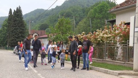 ЈЕДИНСТВЕНО СЕЛО У СРБИЈИ: Имају 80 малишана млађих од пет година ЈЕДИНСТВЕНО СЕЛО У СРБИЈИ: Имају 80 малишана млађих од пет година
